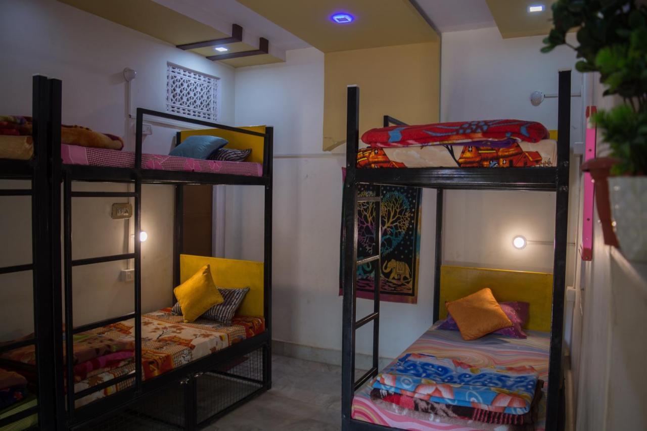 Hostel 12 Monks Backpackers Community Pushkar Exterior foto