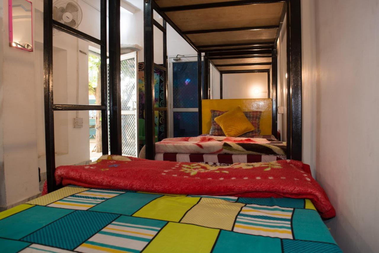 Hostel 12 Monks Backpackers Community Pushkar Exterior foto