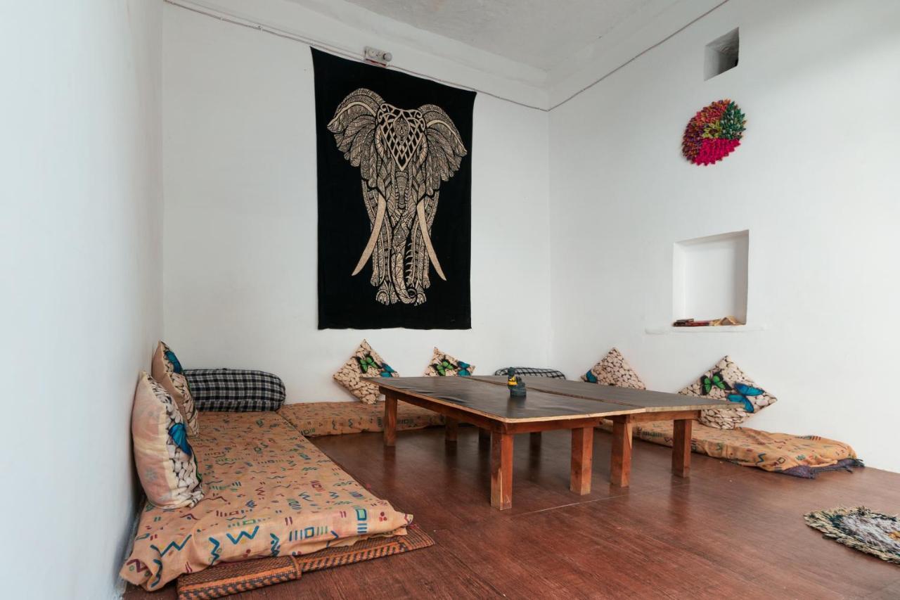 Hostel 12 Monks Backpackers Community Pushkar Exterior foto
